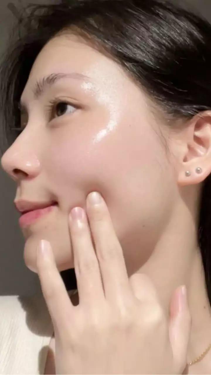 Korean Glass Skin Glow Serum