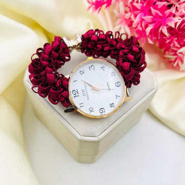 Stylish Women's Quartz Bracelet Watch - Water Resistant - 1 Pc